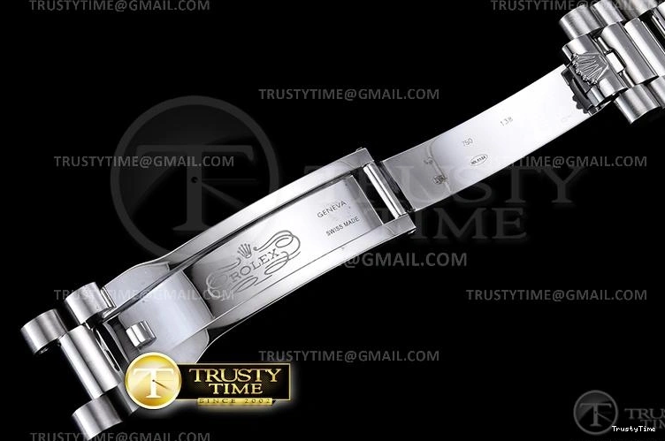 1022 ModernLook RDD0224B – DayDate 36mm 747